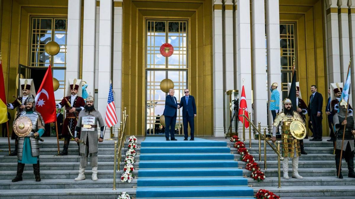 summitul nato de la ankara are loc intr un moment de cotitura pentru alianta mizele pentru romania