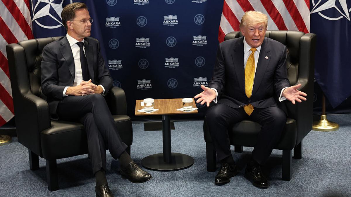 mark rutte a fost intrebat de un jurnalist daca functia ii afecteaza stima de sine atunci cand sta langa trump si nu spune nimic