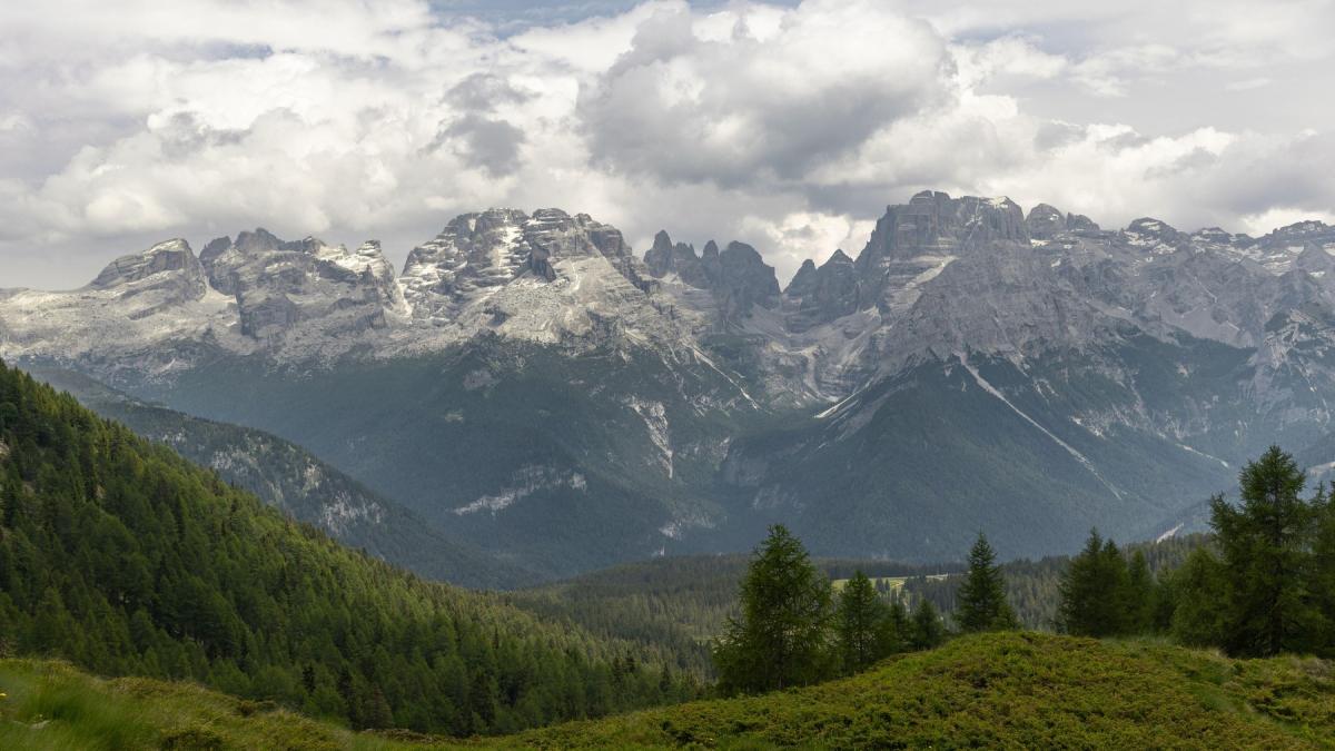peisaj alpin dolomiti