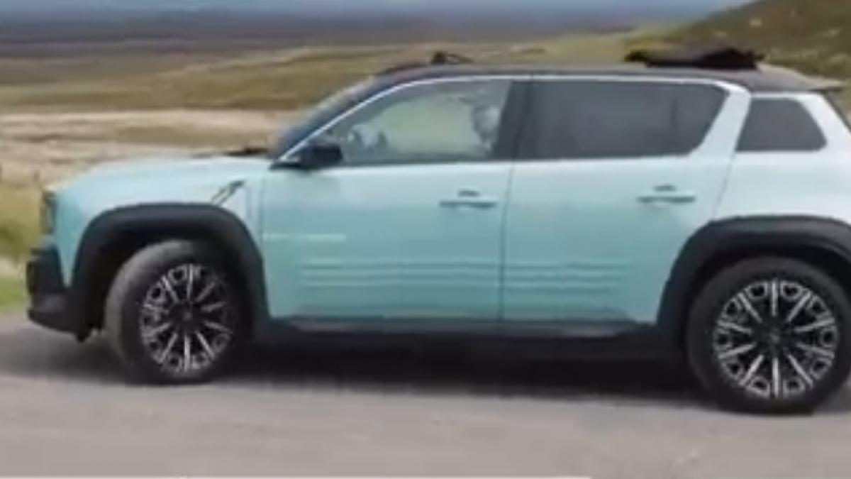 o masina electrica a mers 1 600 km din anglia pana in scotia folosind doar energie solara cat a durat calatoria