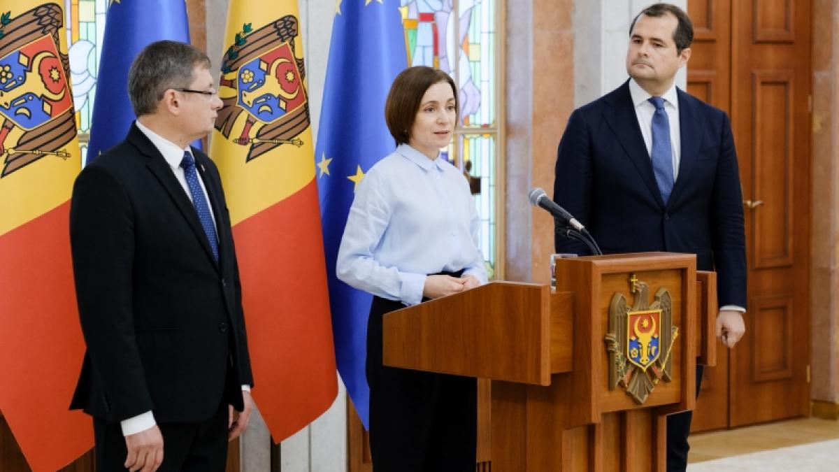 maia sandu si premierul tofan