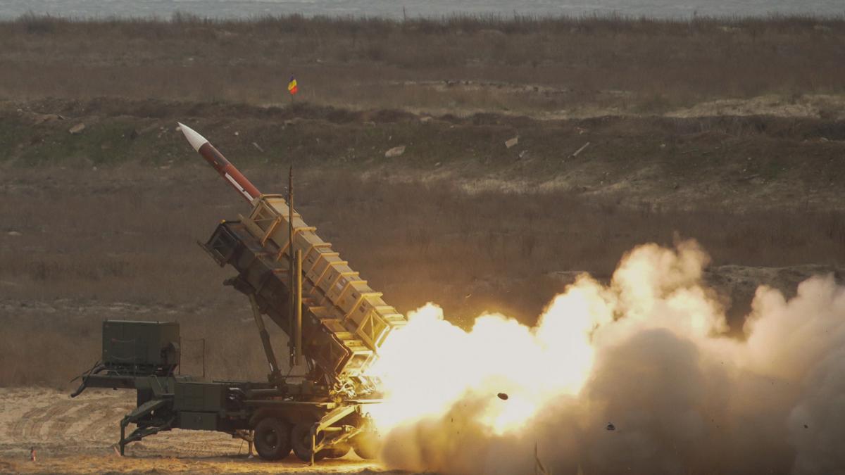 clubul maniacilor nucleari si cum a ajuns propaganda kremlinului sa ne anunte ca romania e capabila sa produca rachete patriot