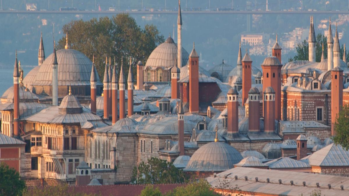 secretele intunecate ale palatului sultanului unde locuiau concubinele si eunucii topkapi o demonstratie de inaccesabilitate