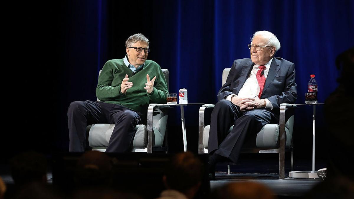miliardarul warren buffett opreste donatiile catre fundatia lui bill gates dupa aproape doua decenii