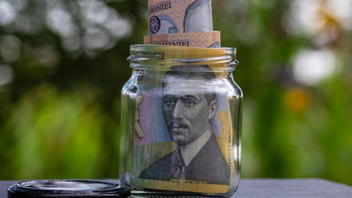 situatia romaniei e atat de paradita platim dobanzi de africa un economist de top avertizeaza ca suntem deja de facto in junk