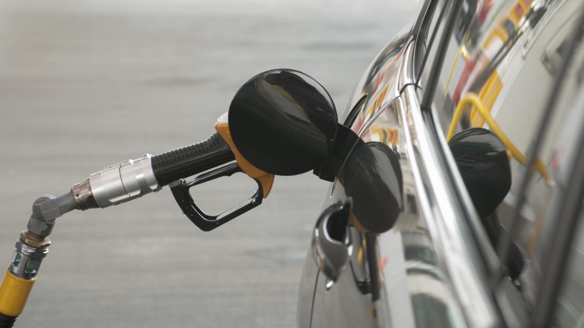 cat costa benzina si motorina in romania miercuri 15 iulie dupa ce pretul petrolului a urcat la cel mai inalt nivel din ultima luna