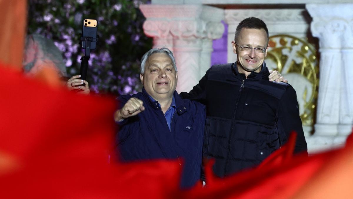 ministrul de externe al lui viktor orban a demisionat din parlament peter szijjarto s a angajat la o companie chinezeasca de masini
