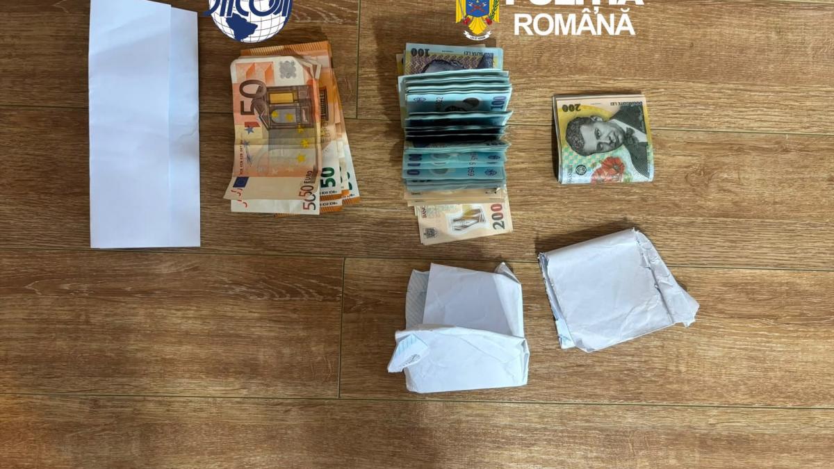 Percheziții la Casa de Pensii București