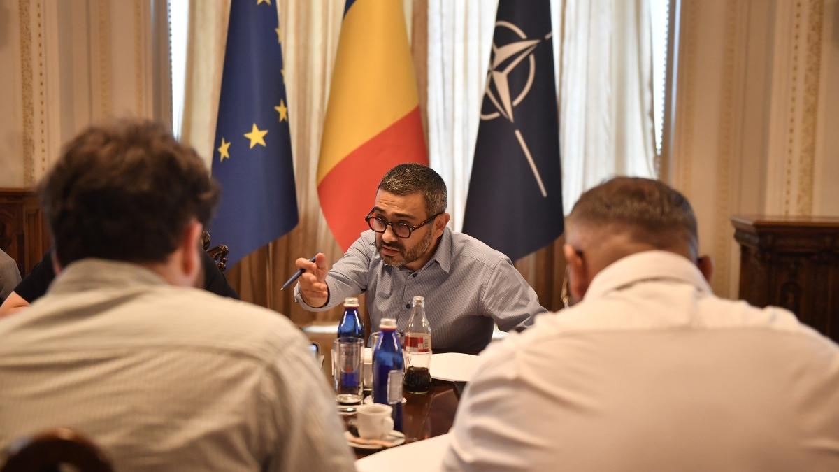 legea salarizarii manole anunta o analiza pe sanatate unde destul de multe profesii pierd din venituri