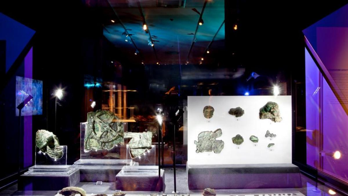 cel-mai-vechi-computer-din-lume-a-fost-descoperit-langa-o-insula-din-grecia-artefactul-misterios-ghicea-viitorul-acum-2-100-de-ani-1013236