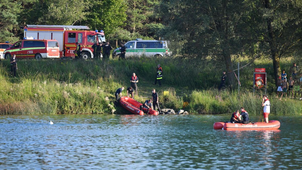 cautari ale salvatorilor la un lac