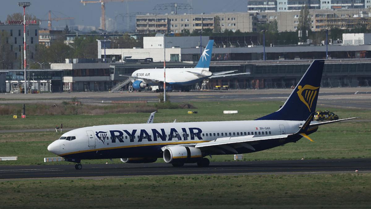 ryanair sustine ca nu duce lipsa de calatori dar avertizeaza asupra unei ierni dificile pentru companiile aeriene europene