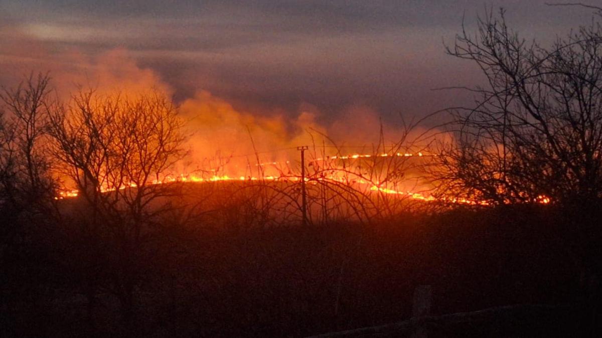 mae a emis o atentionare de calatorie pentru franta unde au fost anuntate un cod rosu si un cod portocaliu de incendii de vegetatie