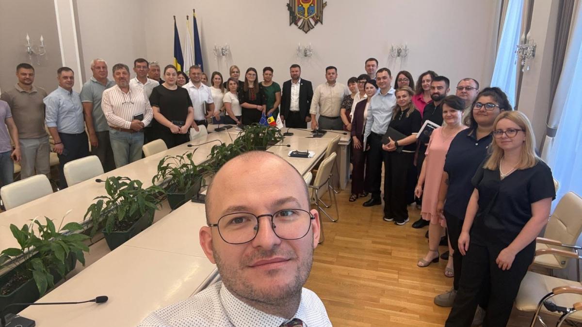 prima plecare din noul guvern de la chisinau la trei zile dupa investire ministrul agriculturii este acuzat de legaturi cu plahotniuc