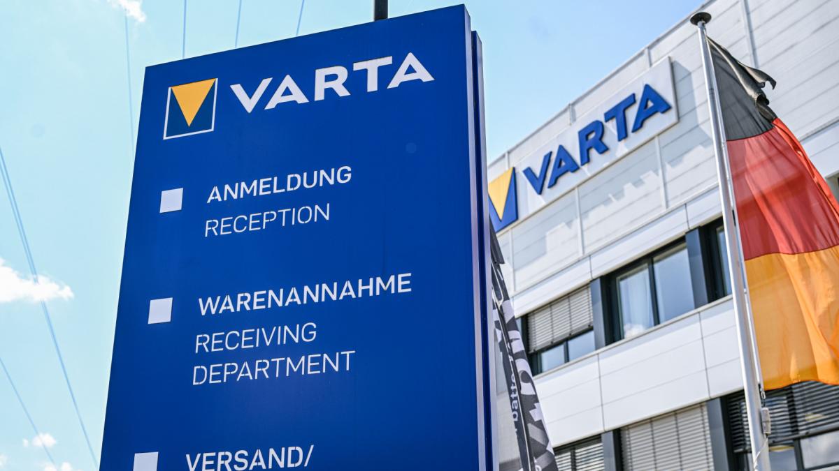 producatorul german de baterii varta a depus cerere de insolventa compania are 3 260 de angajati