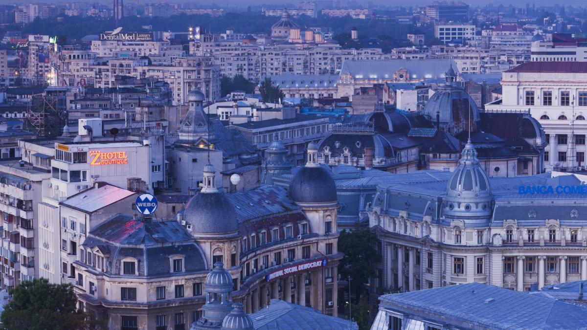 cine e cel mai mare restantier la intretinere din romania suma pe care o datoreaza asociatiilor este de cateva milioane de euro