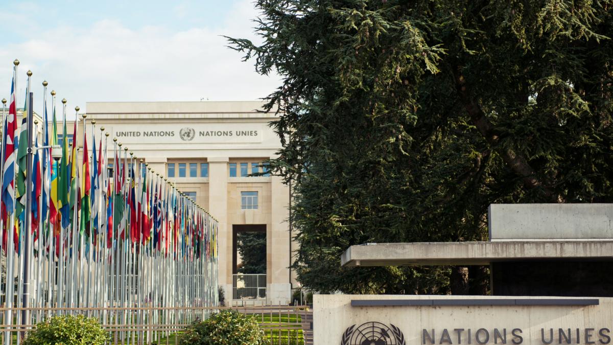 un diplomat din uganda s a inscris in cursa pentru functia in care donald trump il vrea pe gianni infantino