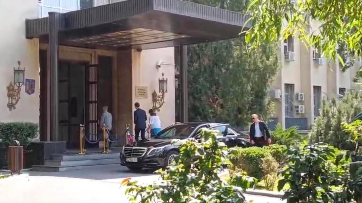 ambasadorul rus vladimir lipaev a ajuns la mae a fost convocat de oana toiu dupa ce trei drone au violat spatiul aerian al romaniei