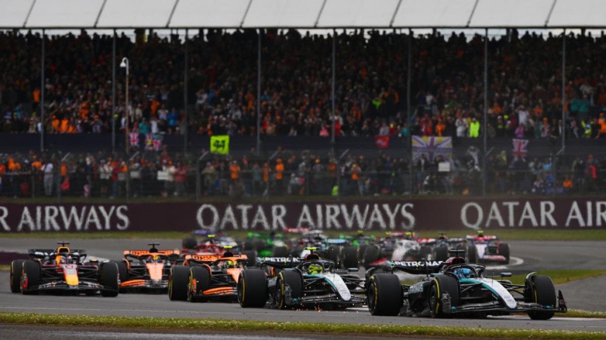 f1 ia in calcul sa nu mai organizeze cursele din qatar si abu dhabi din cauza situatiei din orientul mijlociu cand va fi luata decizia
