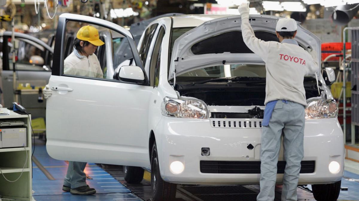 fabricile auto si moto toyota si honda din japonia opresc temporar productia din cauza cutremurului de 7 1 grade de marti