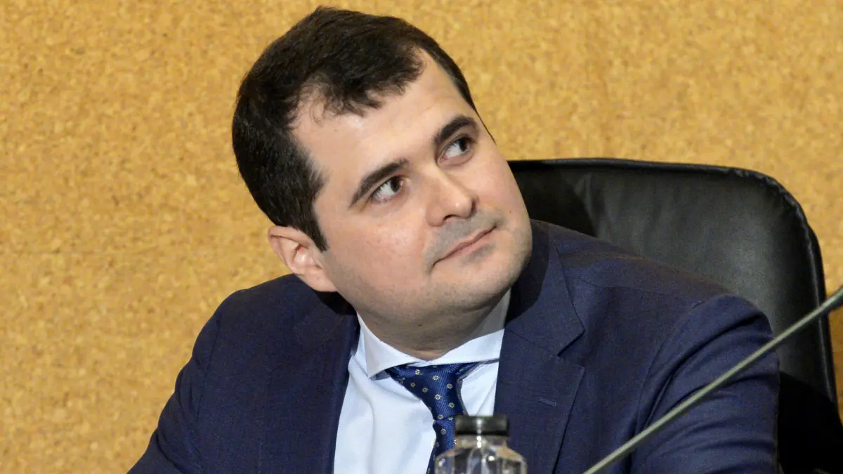 premierul r moldova vine in romania in prima sa vizita oficiala vasile tofan va discuta cu nicusor dan si cu ilie bolojan