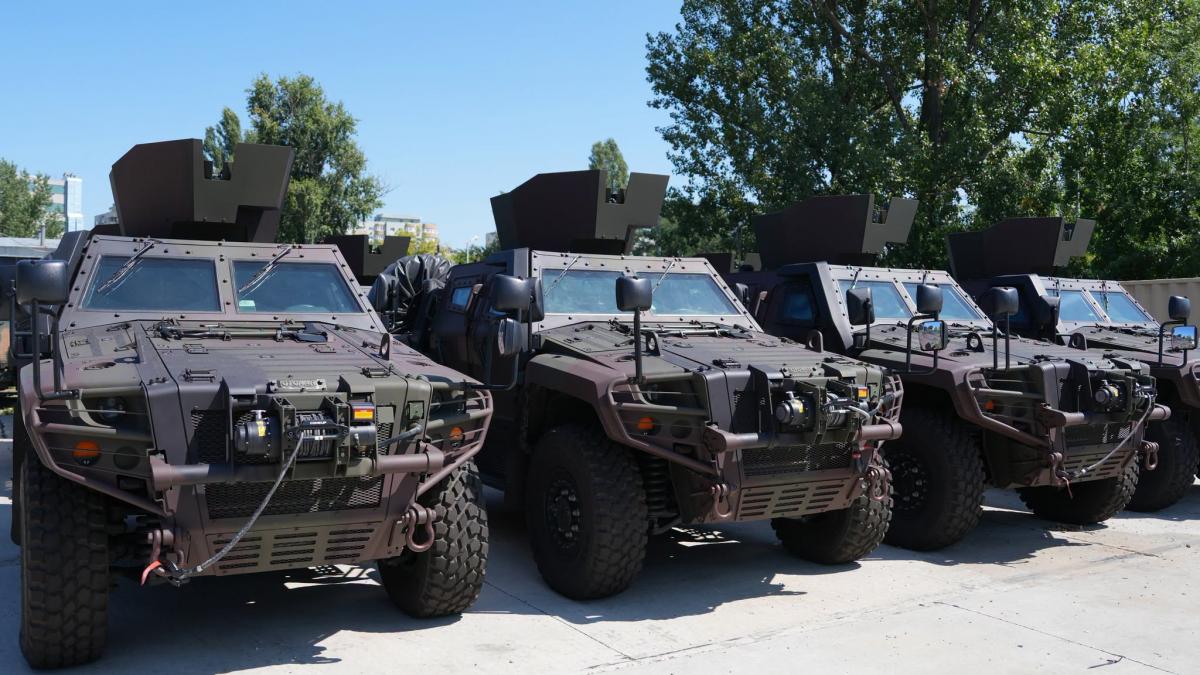 primele vehicule blindate cobra ii fabricate in romania au fost receptionate de ministerul apararii