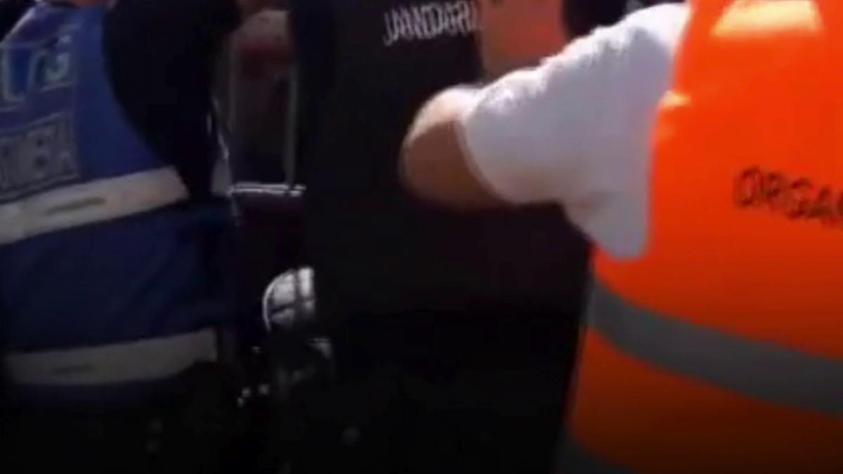 violente la protestul fermierilor oierii s au imbrancit cu jandarmii fortele de ordine au dat cu gaze lacrimogene