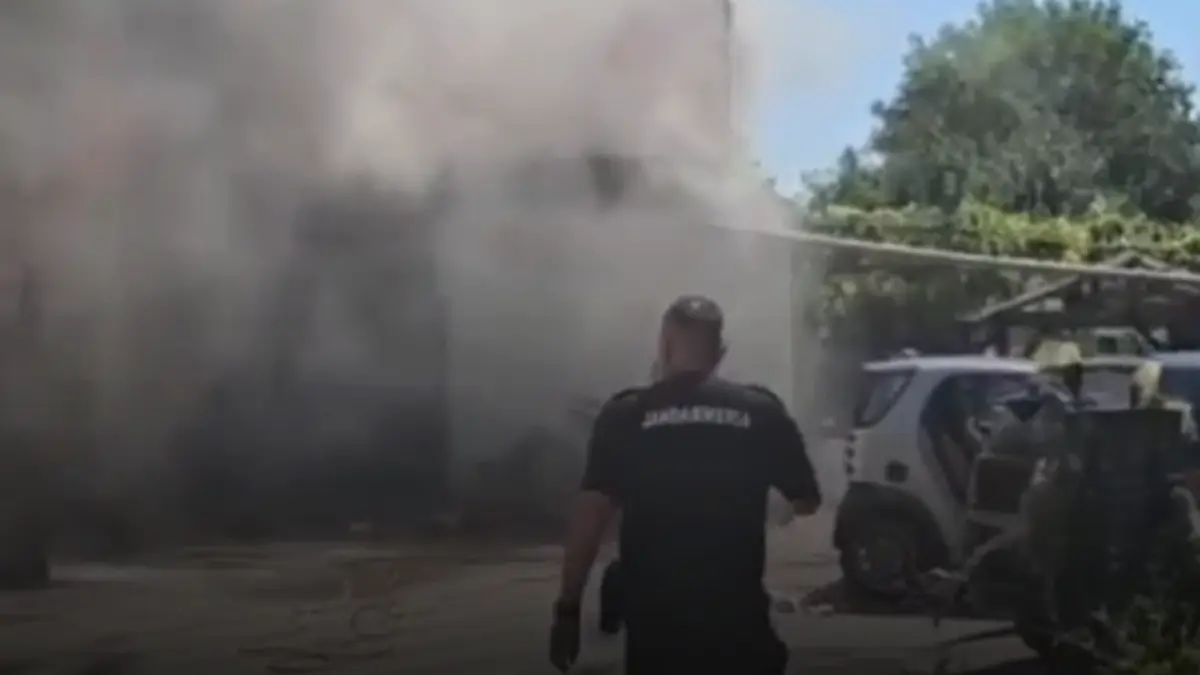 interventie contracronometru a jandarmilor din suceava au salvat doi copii si doi varstnici dintr un incendiu