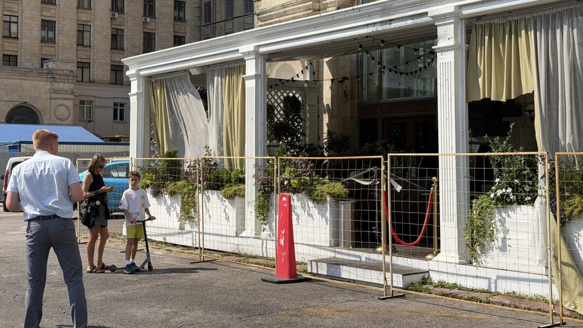 cine era tinta exploziei din restaurantul de lux din moscova pe scena scria alexander 55 mesajul postat de zelenski inainte