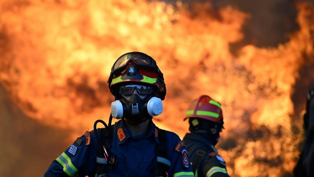 pompier incendiu