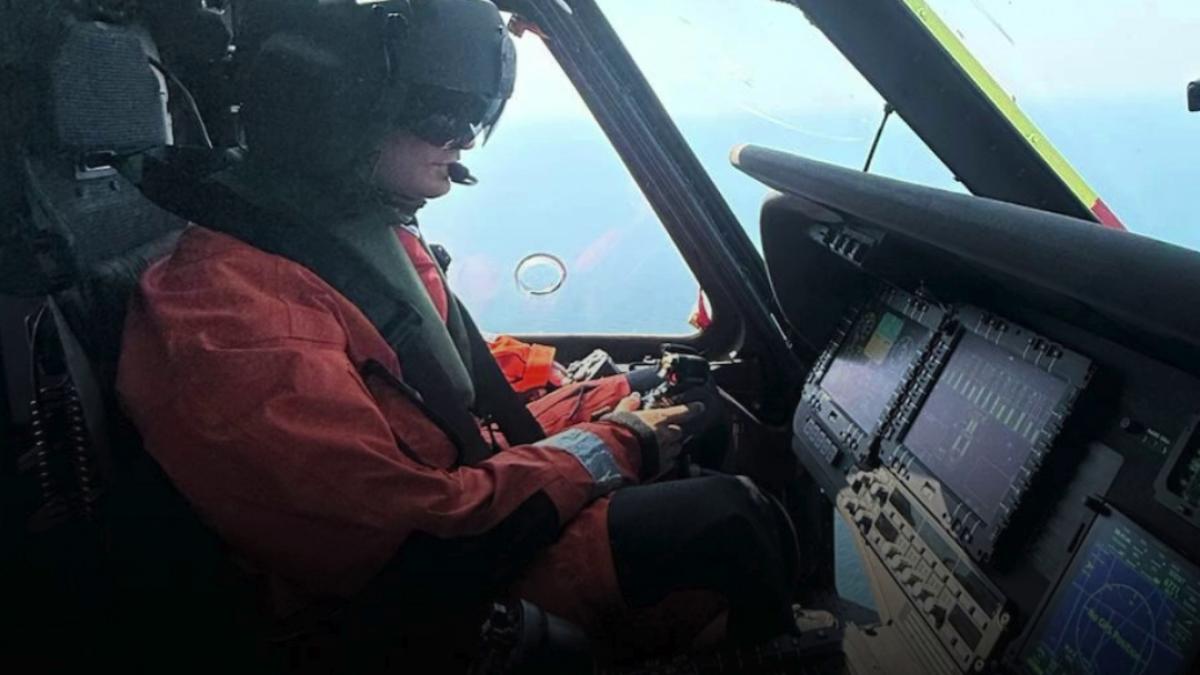 misiune de salvare in larg un pacient a fost evacuat cu elicopterul de pe o platforma maritima