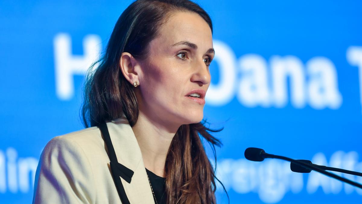 toiu a discutat cu ministrul sarb de externe despre debitul scazut al dunarii si impactul asupra productiei de energie nucleara