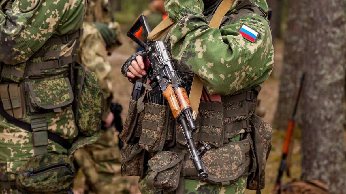 un deputat din duma de stat cere razboi total contra ucrainei kremlinul s ar pregati sa introduca legea martiala din septembrie