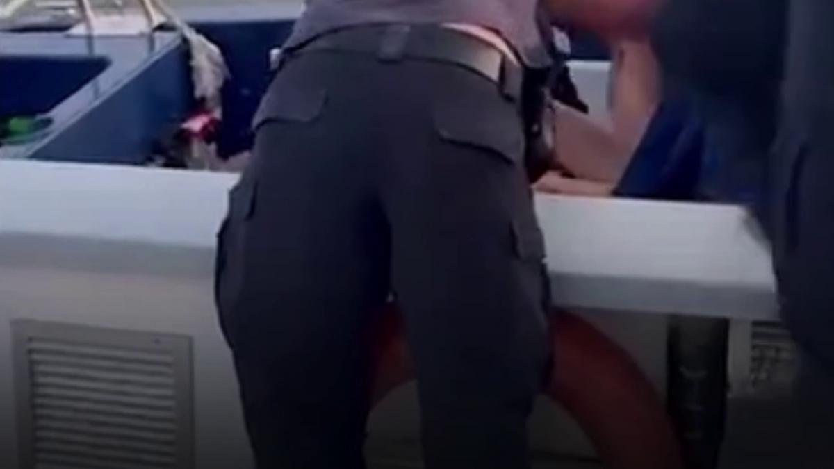 un sarb a adormit pe colac si curentii l au dus in mijlocul dunarii politia de frontiera l a scos din apa si l a predat serbiei