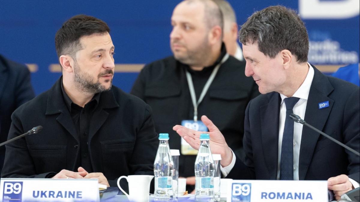 Nicușor Dan discută cu Volodimir Zelenski