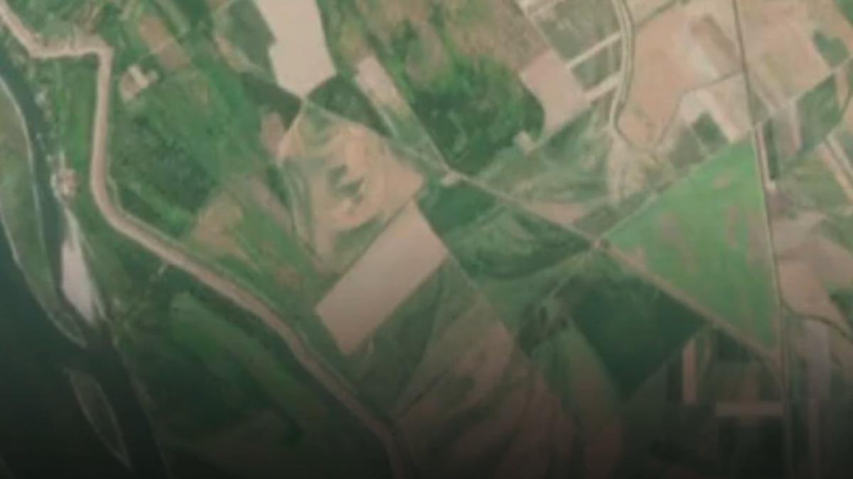 imagini din satelit cu dunarea secata fluviul atinge joi un nou minim istoric la intrarea in romania