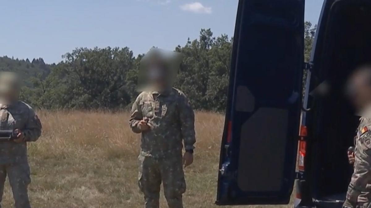 imagini exclusive cu prima unitate de drone infiintata de armata romana cum isi antreneaza militarii ochii din cer
