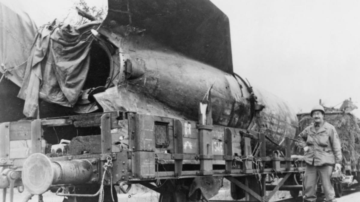 in 1944 in polonia ocupata de nazisti a avut loc o misiune indrazneata cum au obtinut britanicii arma minune a lui hitler