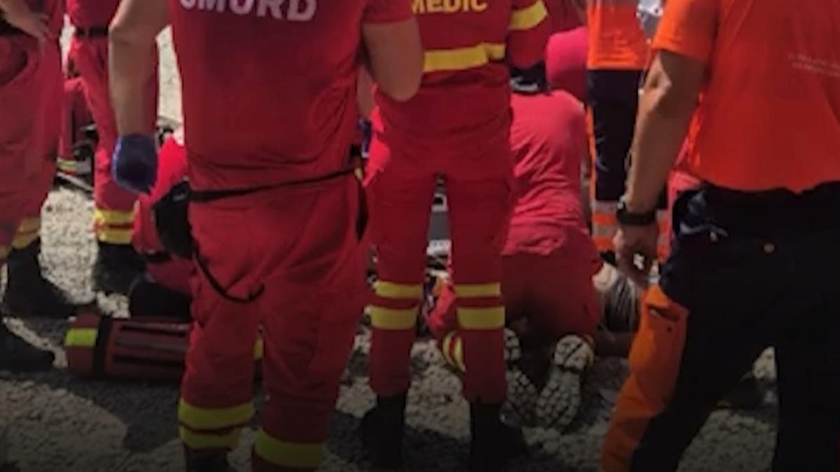 muncitori resuscitati dupa ce au lesinat intr un canal