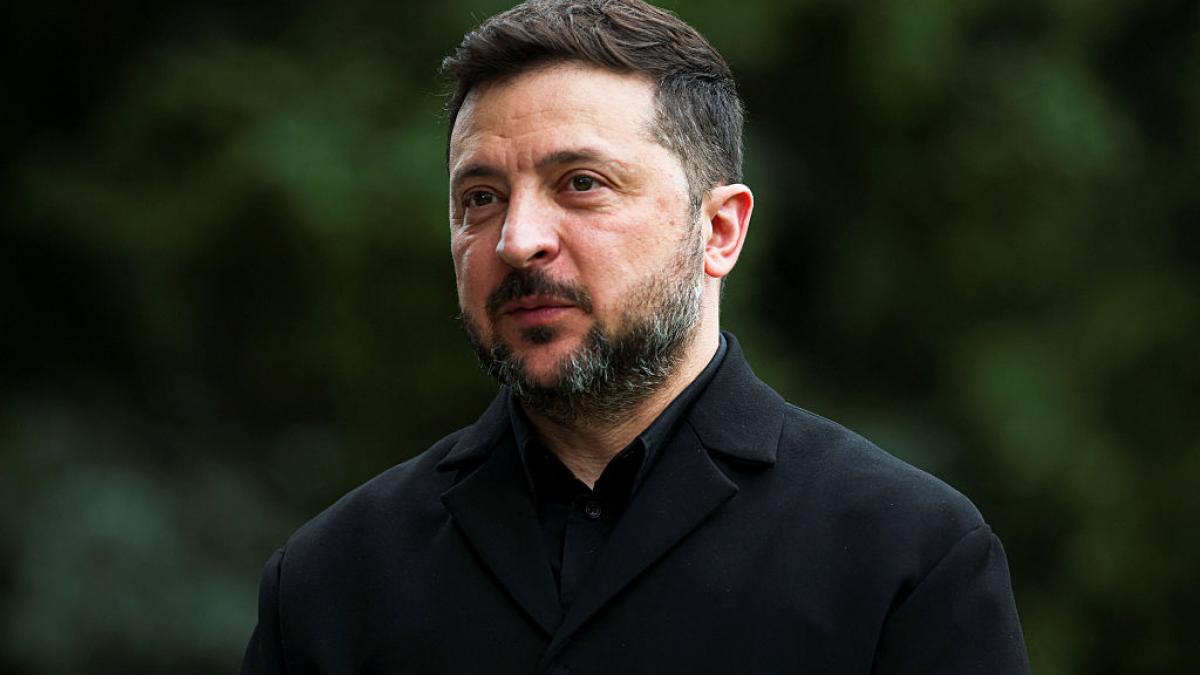 o palma pentru rusi volodimir zelenski face o vizita surpriza intr o tara aliata traditional rusiei