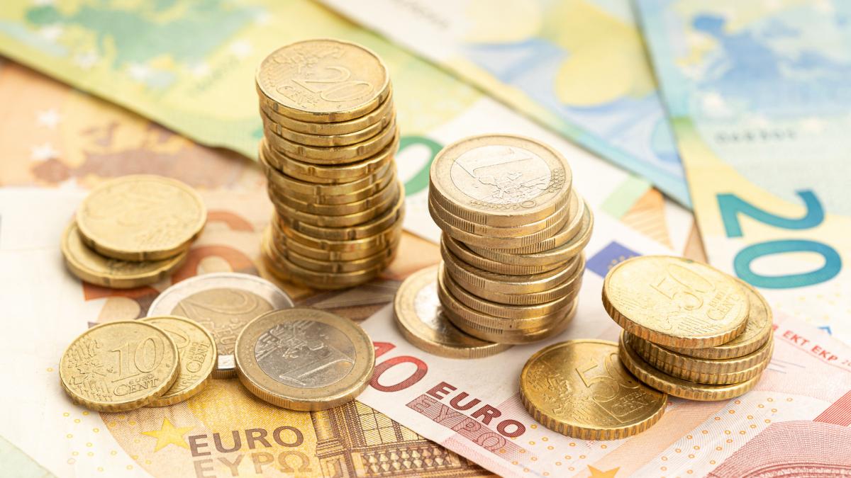 pib ul uniunii europene este evaluat in 2025 la 18 800 de miliarde de euro cat reprezinta economia romaniei