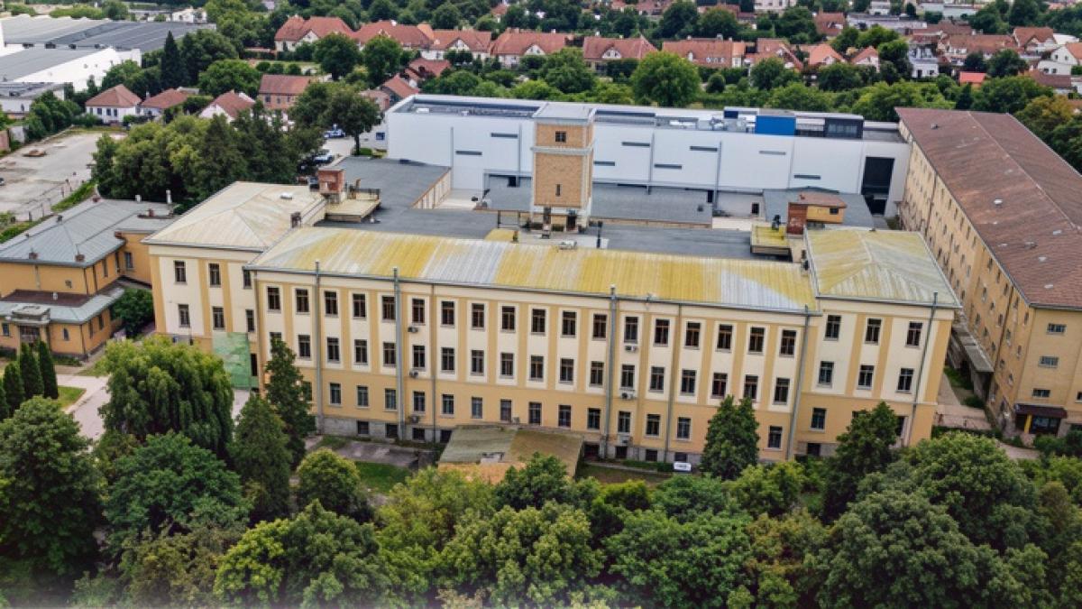 fosta fabrica de tigari de la sfantul gheorghe care a produs carpati si snagov devine centru stiintific pentru tineri