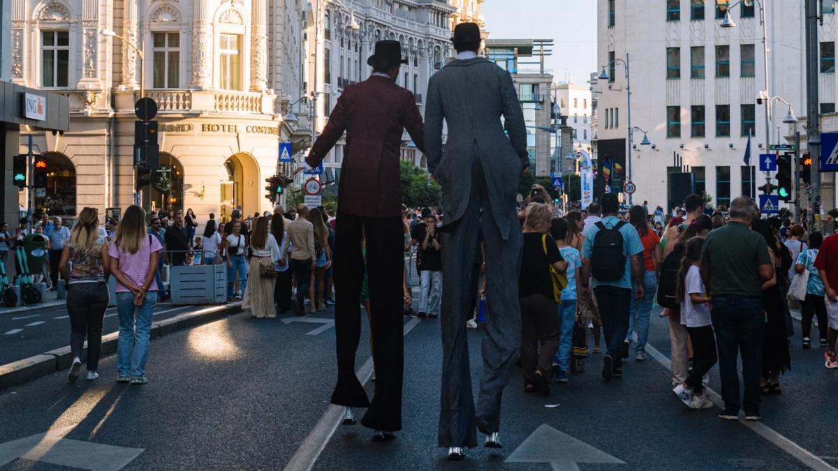strazi deschise activitati sportive experimente interactive si demonstratii de pictura in weekend pe calea victoriei