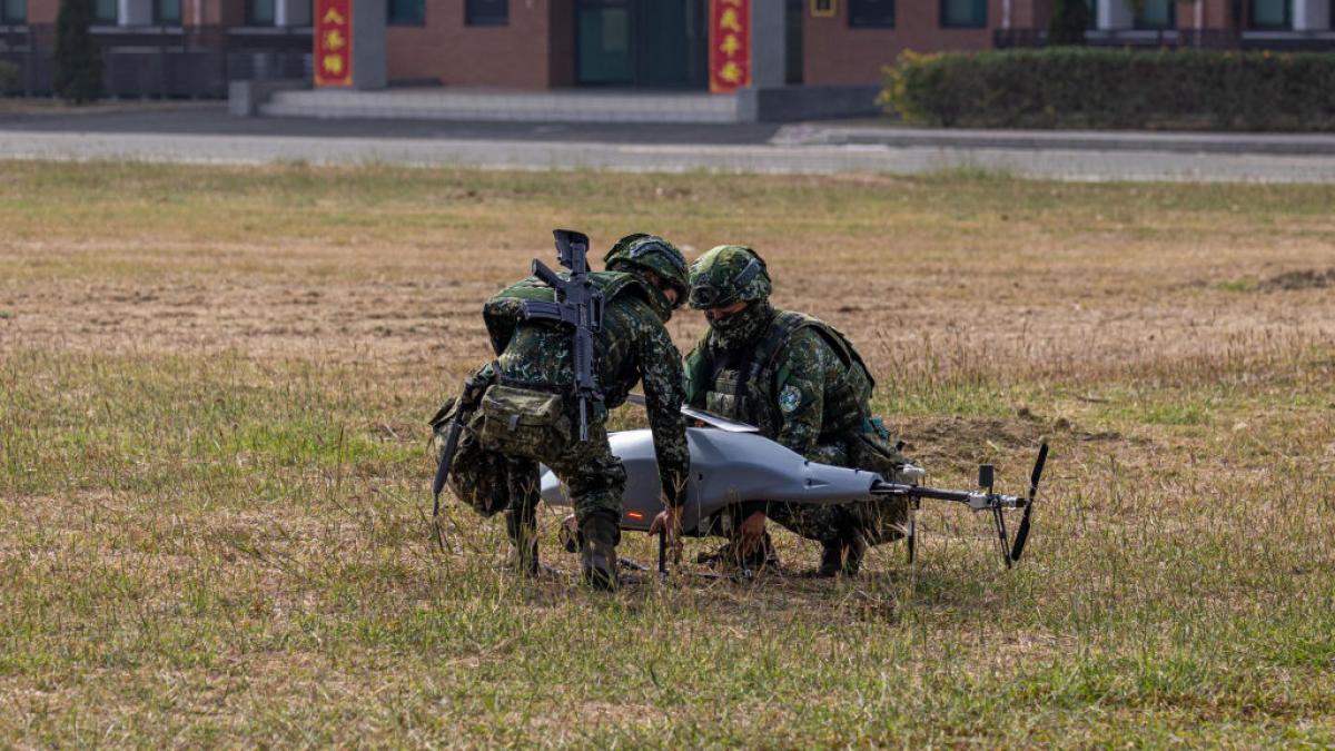 strategia hellscape cum vrea taiwanul sa opreasca o invazie chineza cu valuri de drone rachete si artilerie