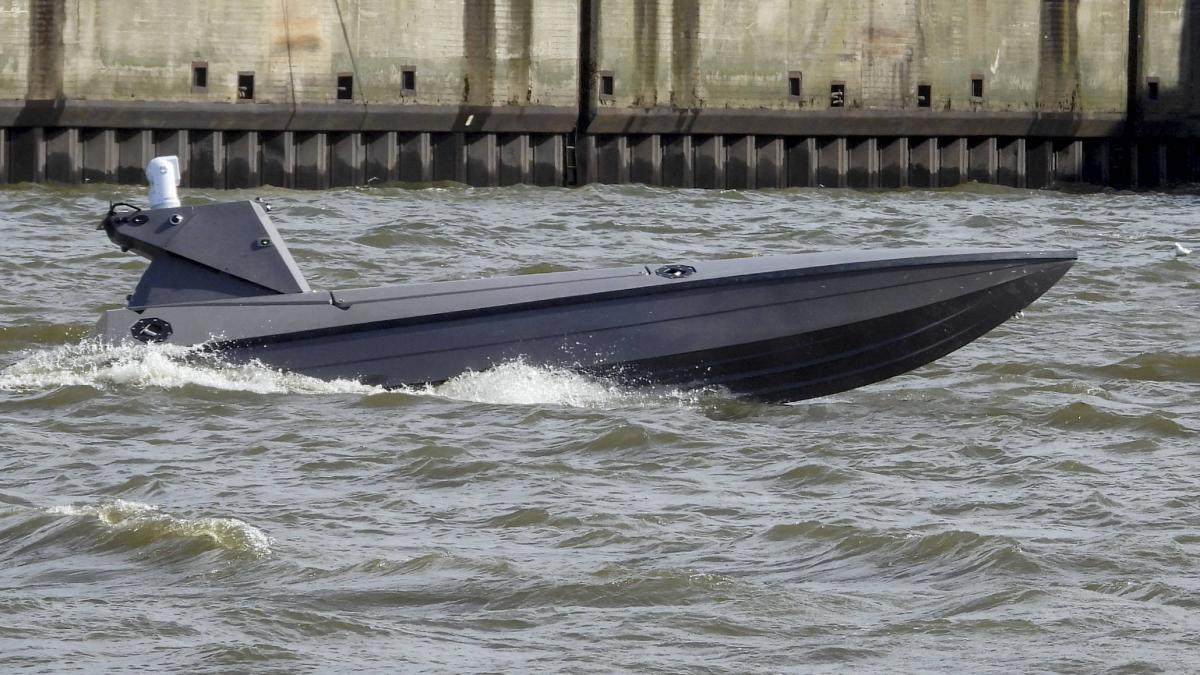 camerele dronelor navale ale marinei britanice transmiteau in secret informatii catre china modelul a fost folosit si in teste nato