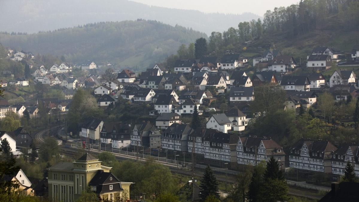 localitatea din europa care are atat de multi bani incat nu stie ce sa faca cu cei aproape 29 de milioane de euro in plus