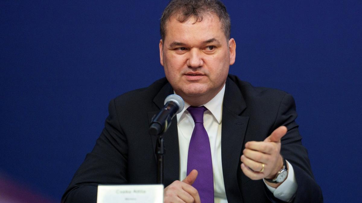 udmr sustine o mare coalitie care sa impiedice accesul extremistilor la putere spune cseke attila ce sanse da unui guvern tehnocrat