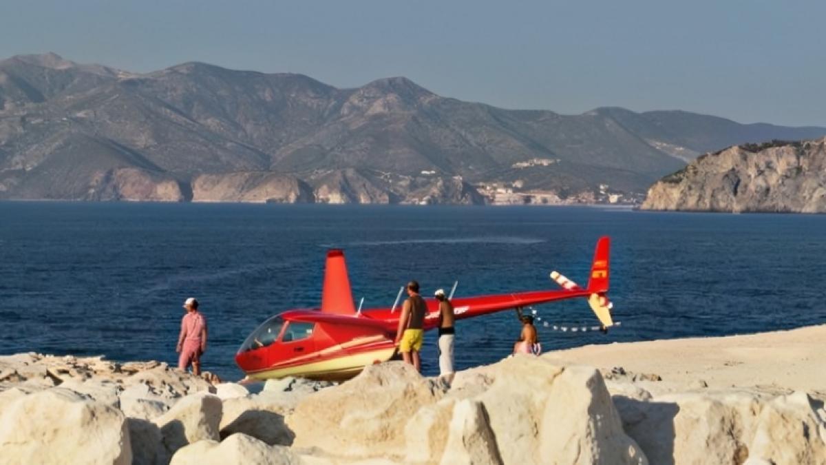 elicopter aterizat in grecia
