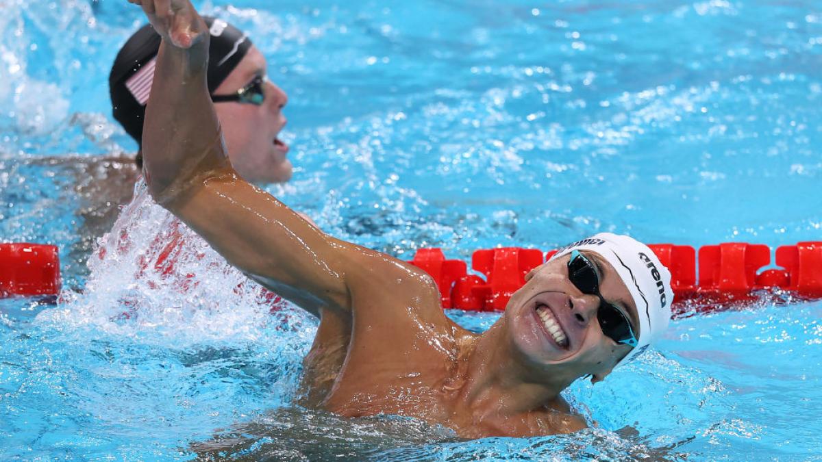 david popovici s a calificat cu cel mai bun timp in finala de 100 m liber la campionatele europene de natatie stabilind un nou record