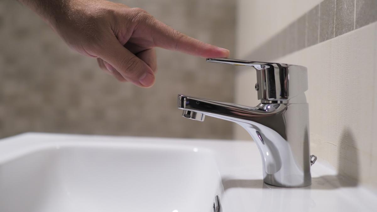 inca un mare oras ramane fara apa se va da drumul la apa din lacul vidraru ca sa salveze alimentarea in pitesti